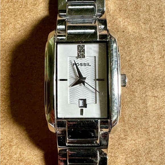 Fossil Watch - Picture 2 of 7